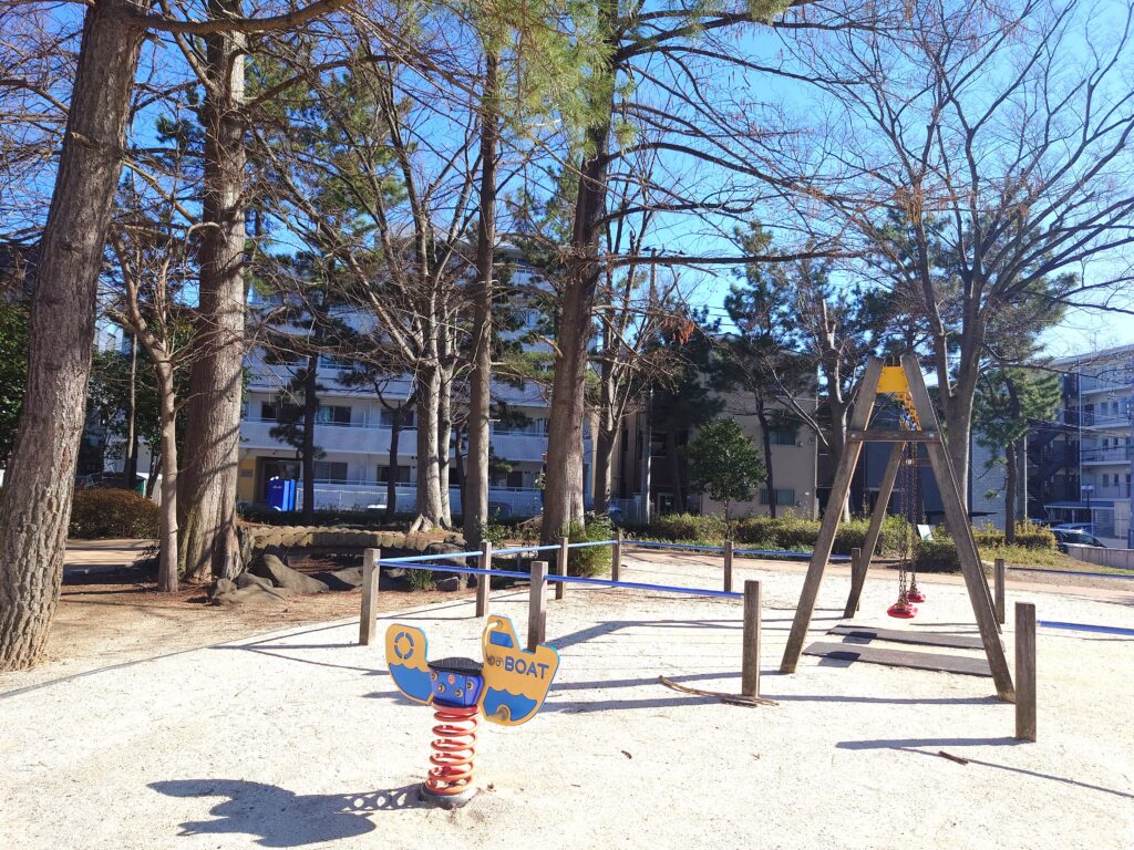 南流山で子どもと遊ぶならここ！南流山中央公園の遊具・広さを写真付きレビュー
