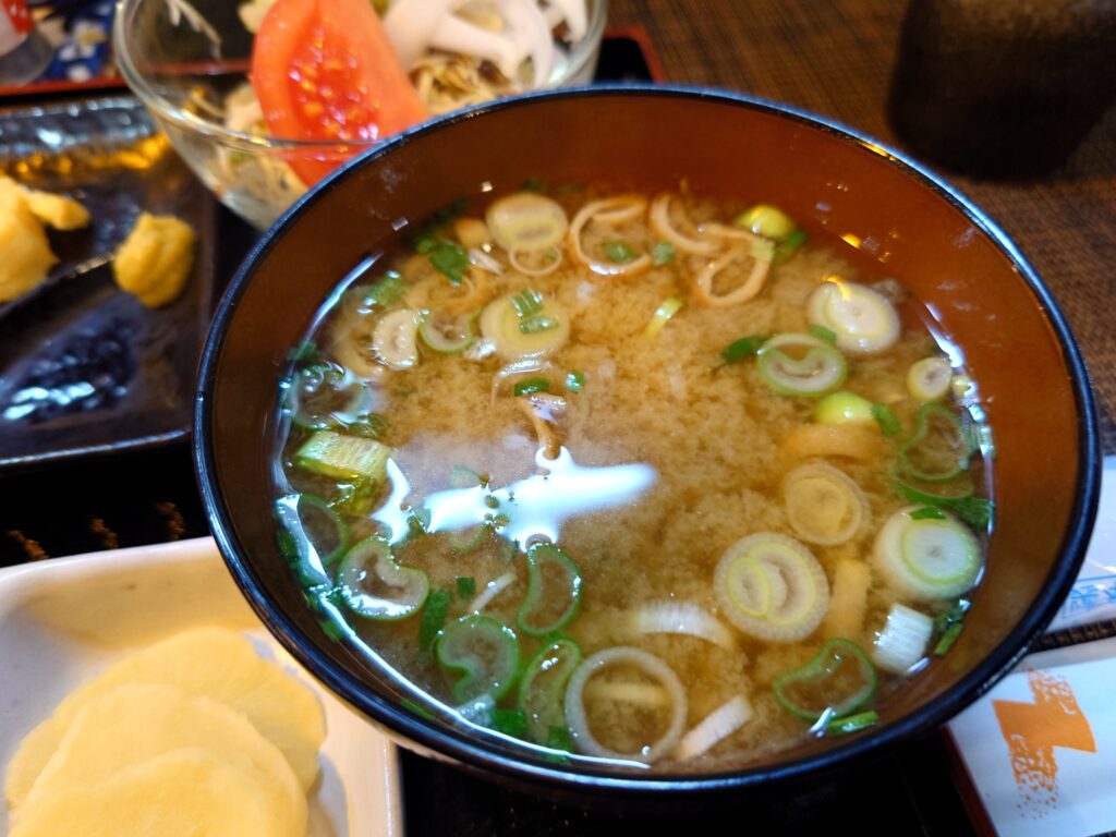 【流山】鰭ヶ崎駅徒歩1分！居酒屋＆駄菓子屋「こばまる」でマグロの定食ランチ