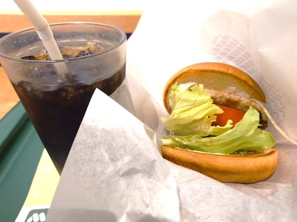 南流山駅 モスバーガー 作業は可能？電源・Wi-Fi・席の広さを解説