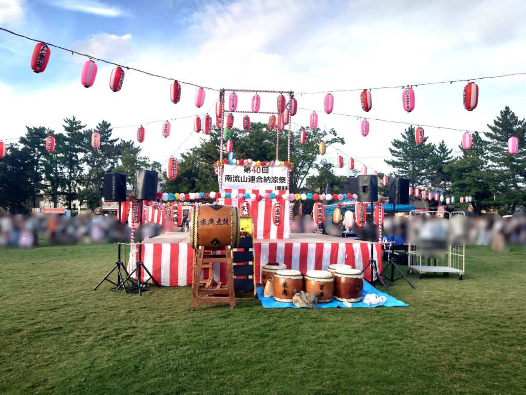 2026年南流山連合納涼祭の会場の様子。多くの来場者で賑わう夏祭り会場