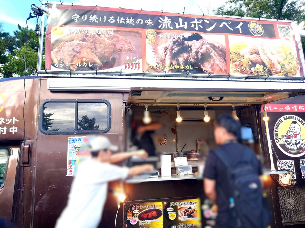 2026年南流山連合納涼祭の会場の様子。多くの来場者で賑わう夏祭り会場