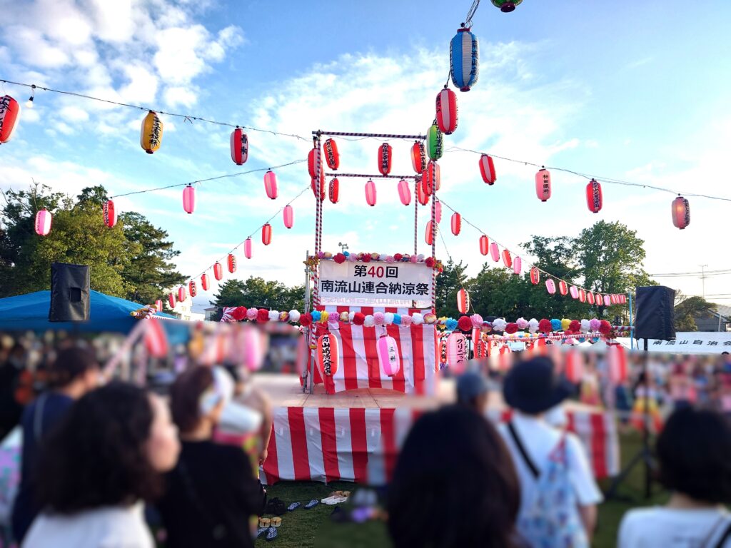 2026年南流山連合納涼祭の会場の様子。多くの来場者で賑わう夏祭り会場